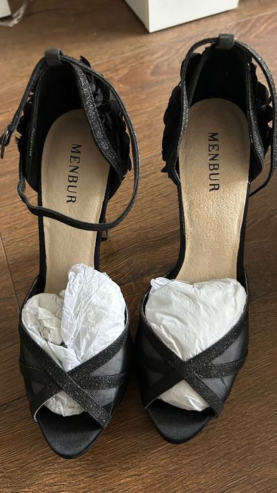 НАМАЛЕНИ Menbur испански обувки на висок ток 38