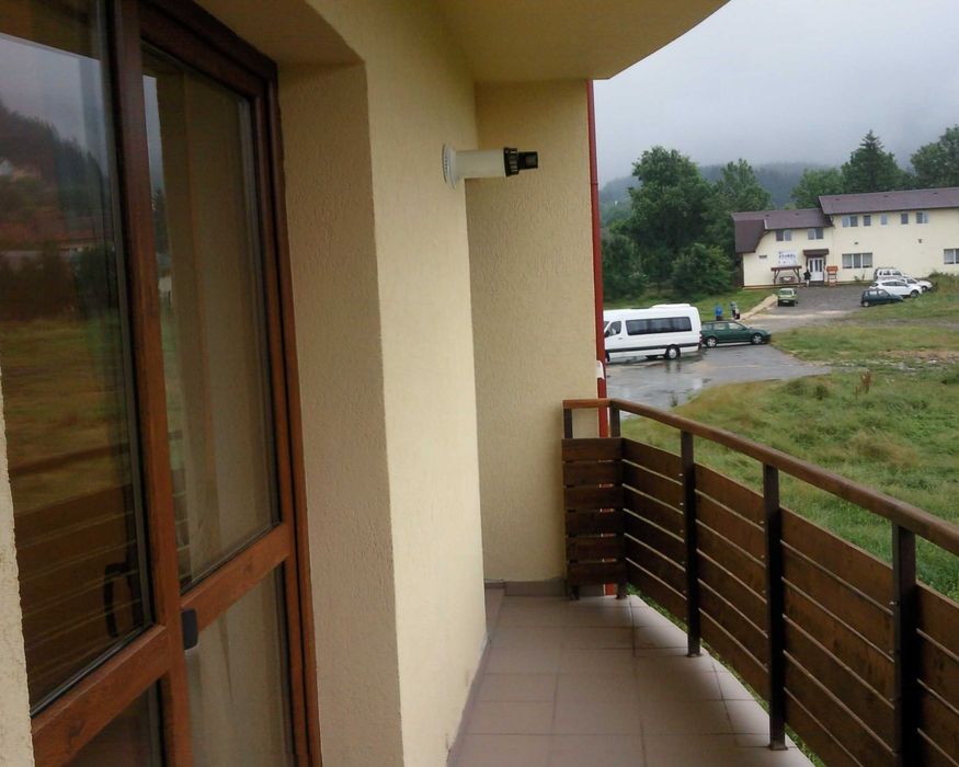 Închiriez apartament cu 2 camere decomandat in  Sacele , Cartietul Ștefan cel Mare,Brasov