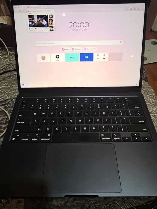 MacBook air m3 midnight 8/256