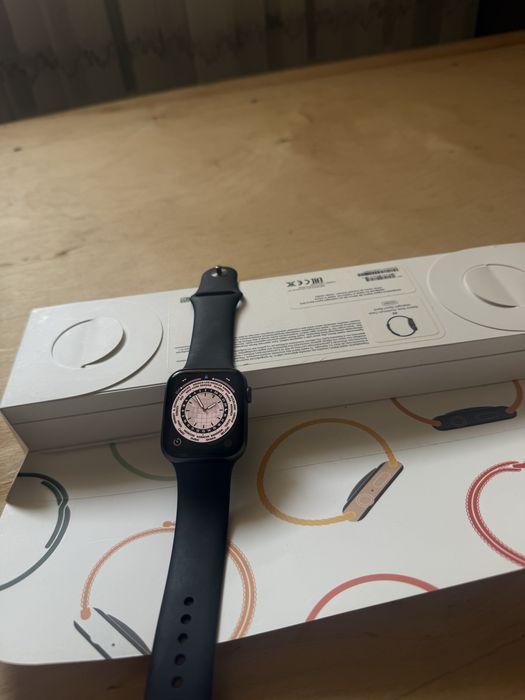 Apple Watch SE 44 мм
