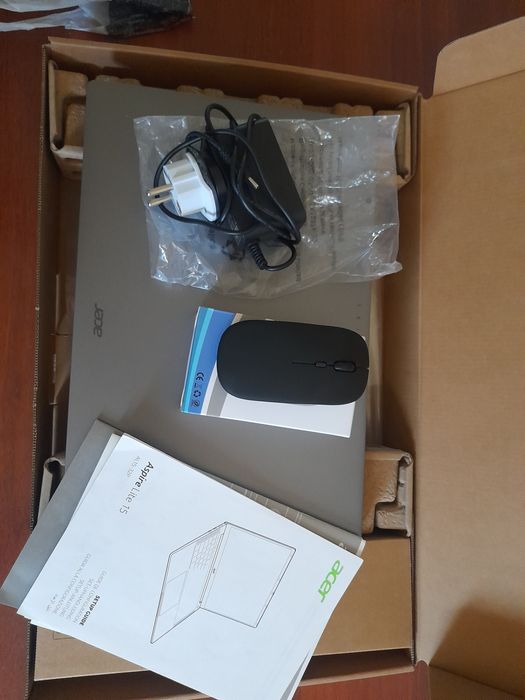 Ноутбук срочно продаю