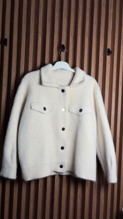 Jachetă crem din alpaca