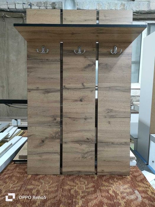 Продам   вешалку