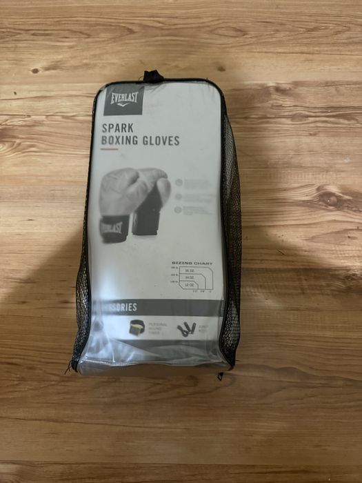 Боксови ръкавици Everlast