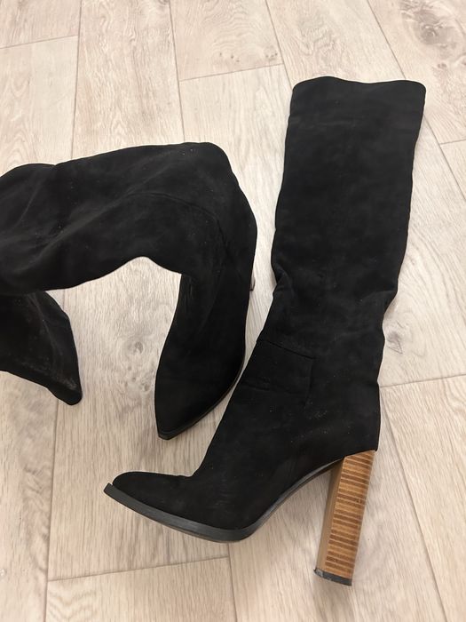 Продам сапоги размер 36 р 6000 тенге