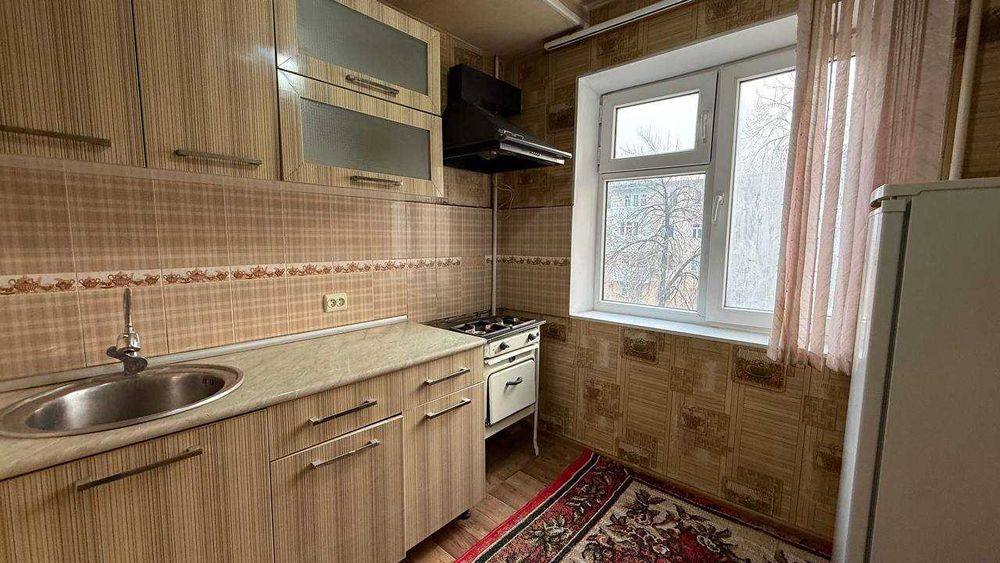 Фарғона ш. Фрунзиский 3 хонали кватира ижарага берилади.ID: 1738