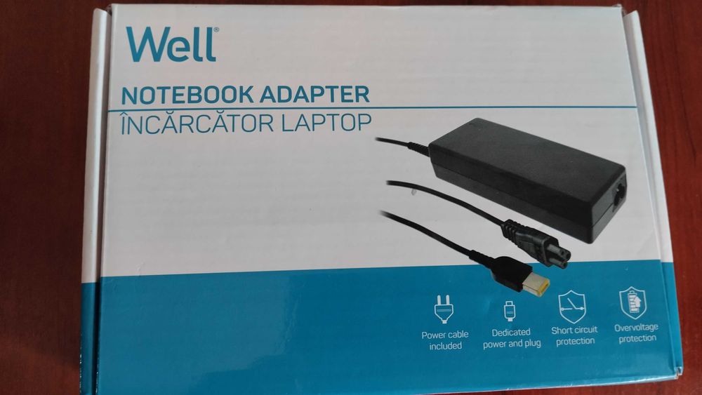 Vând adaptor încărcător laptop