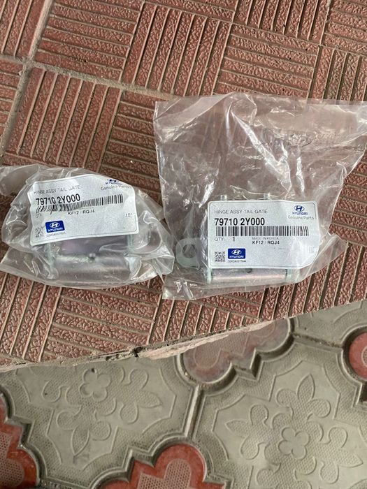 Петли крышки багажника на Туксон