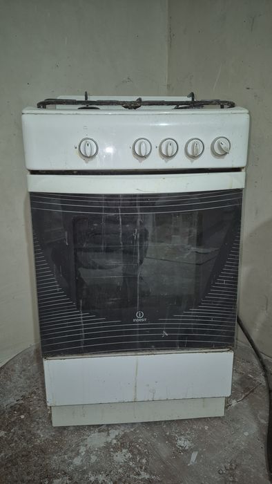 Продам газплиту 4 х ком.
