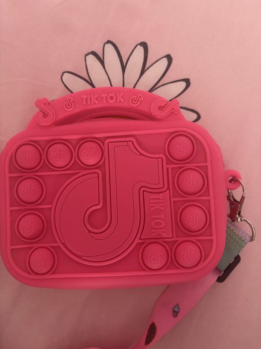 Чанта на тик-ток