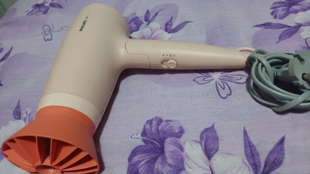 Feon uscator par philips mare.