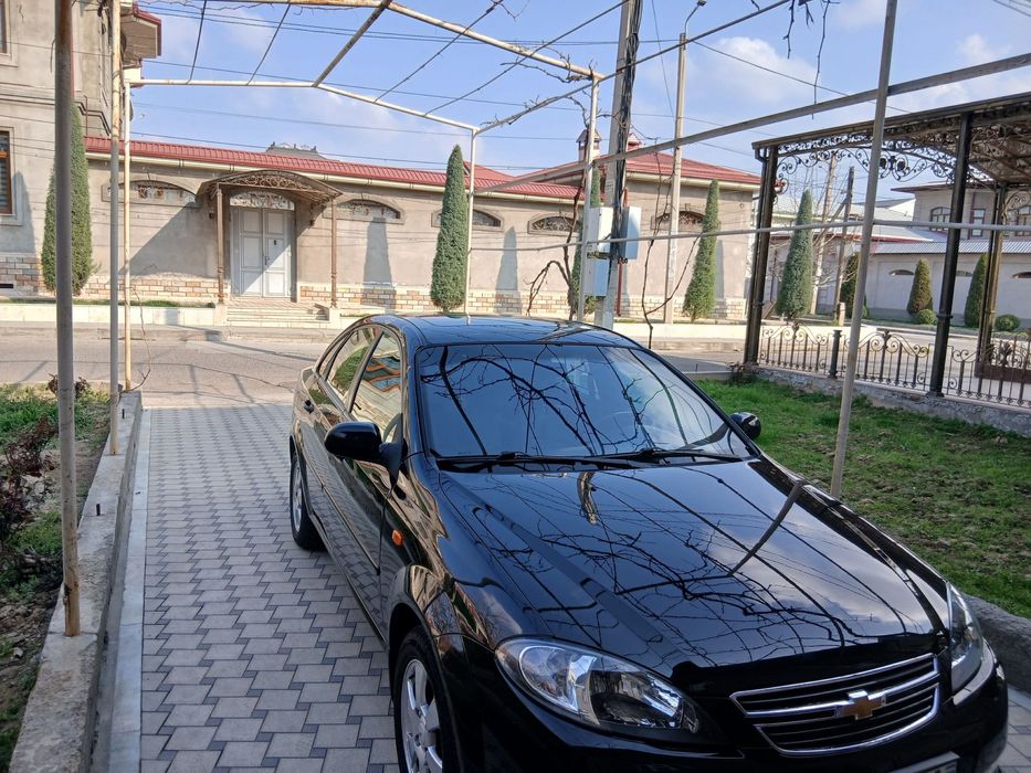 Ласетти сотилади 2006 йил