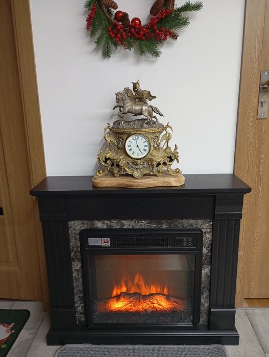 Schimb Ceas vechi pt șemineu anii 1850 bronz masiv, mecanism mecanic p