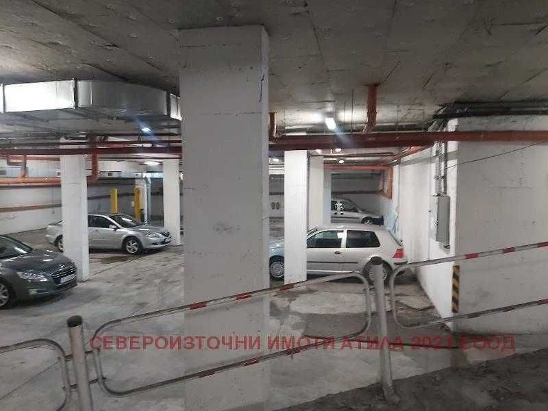 Подземно паркоместо под наем в района срещу автогара Варна, 85 евро