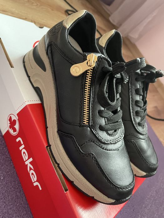 Сникърси Rieker