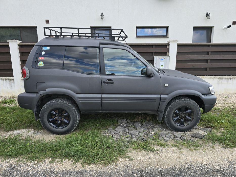 Nissan Terrano 2