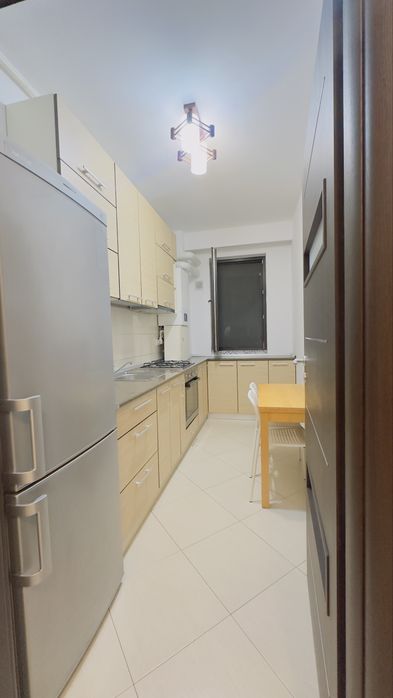 PROPRIETAR vand APARTAMENT 2 camere decomandat