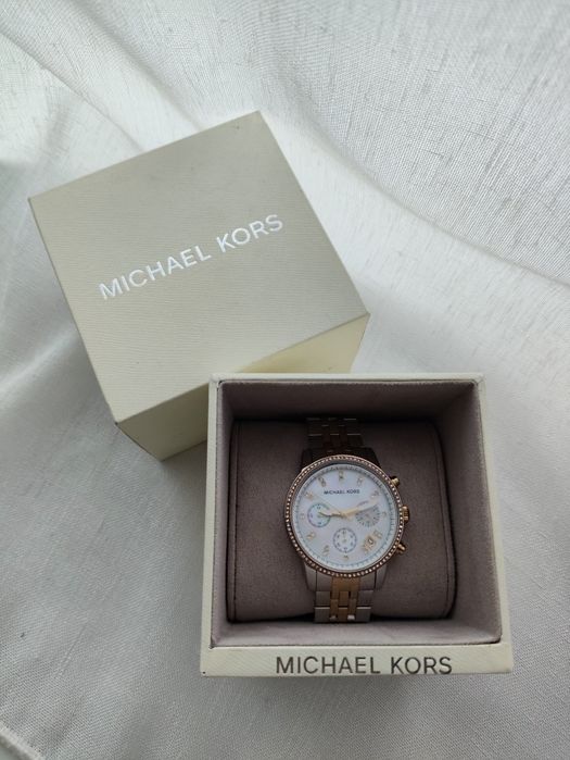 Michael kors часы