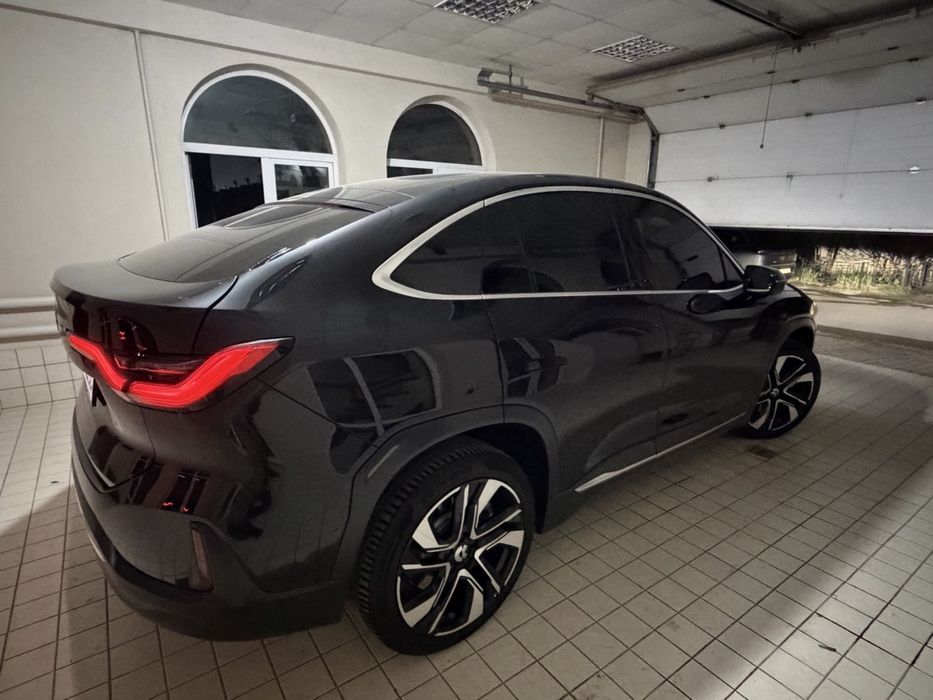 Nio EC6 100 kwh 610 km ideal holat , premium elektro avtomobil yumshoq