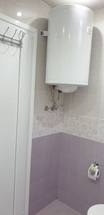 Дава се под наем Тристаен апартамент в Хасково, Любен Каравелов - 70 кв.м за 306 € - Снимка #10