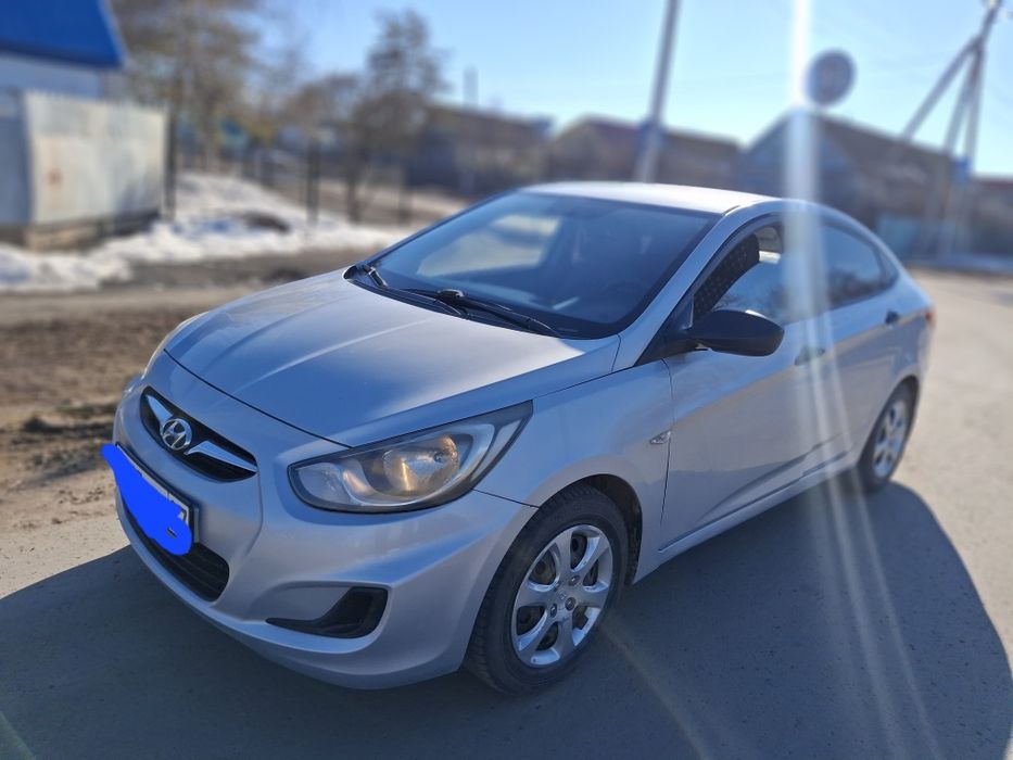 Хюндай акцент 2012г.