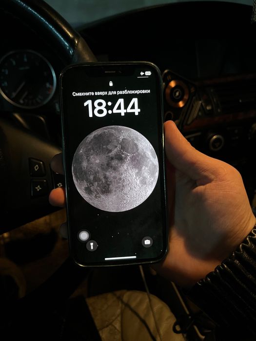 iPhone 12, синего цвета