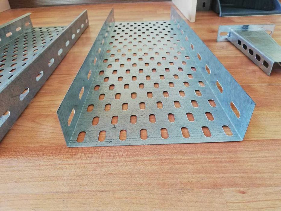 Кабельный лоток перфорированный