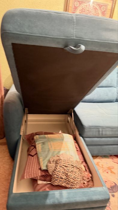 Продам диван угловой