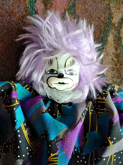 Кукла клоун с порцеланово лице