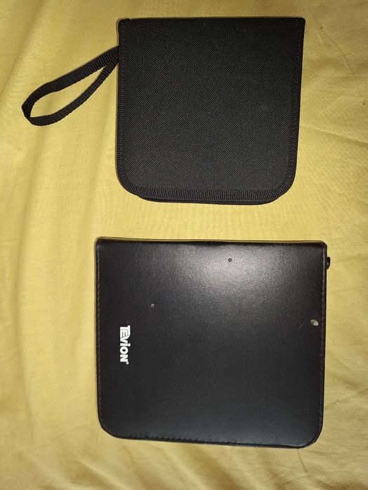 Gentute cu fermuar pentru aparate foto, MP4, telef, CD-uri, DVD-uri