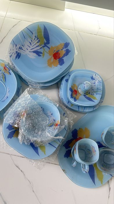 Продам чайно-столовый сервис