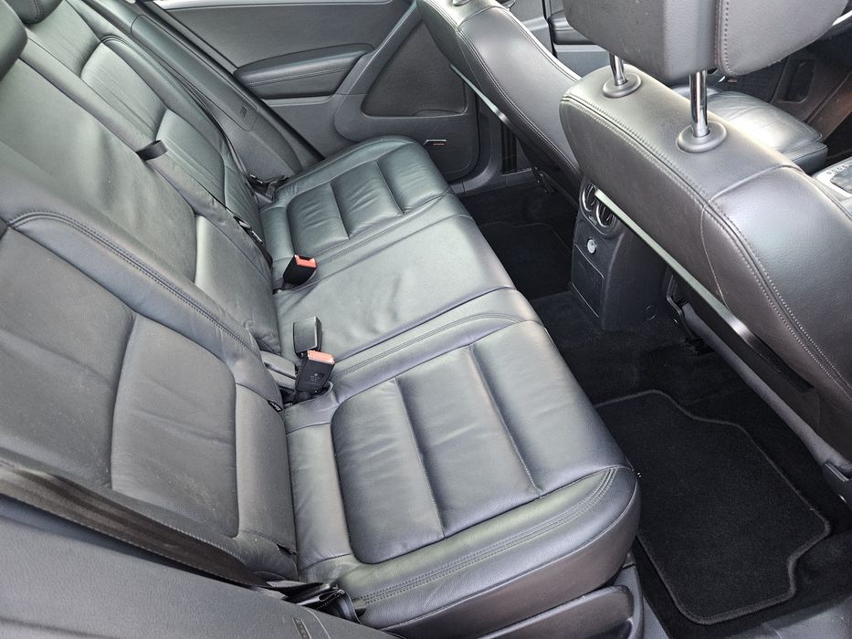 Vw Tiguan 2014 R-line 2.0d/4x4/DSG/Xenon/Led/Camera/360°Park/Panoramic