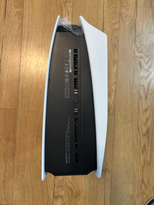 Consolă PlayStation 5 cu Disk – PS5