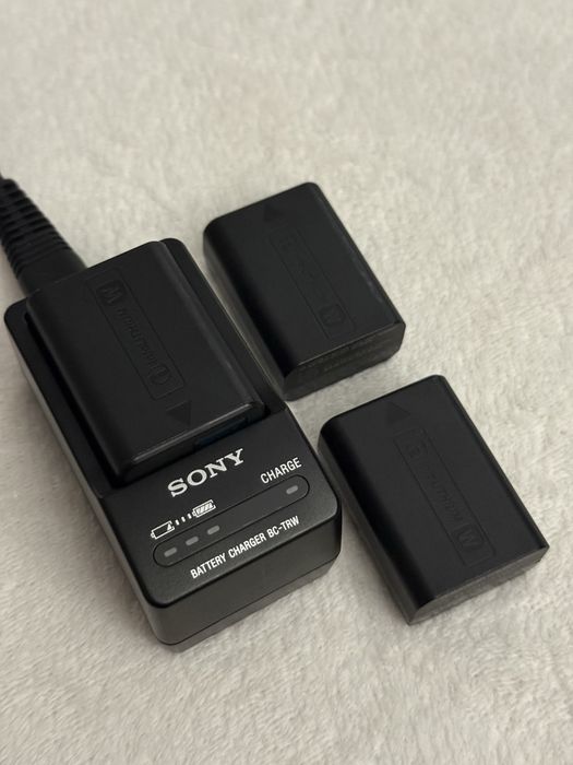 Sony A7 II Full Frame + Obiectiv 28-70mm + 3 baterii | Stare excelentă