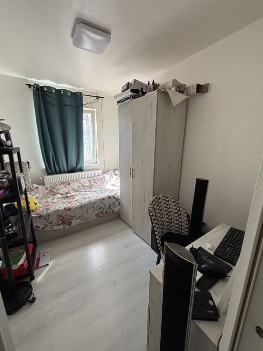 Vand apartament 3 camere