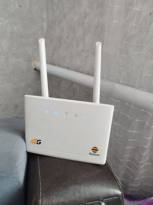Продам роутер Белайн с симкой безлимит