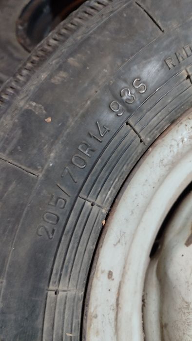 Продам колеса на волгу 15000