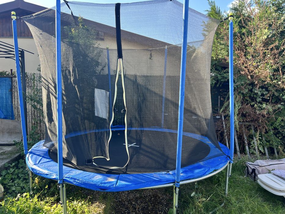 Trambulina pentru copii cu varssta de 4/15 ani