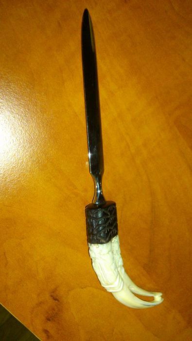 Тирбушон и нож за отваряне на писма