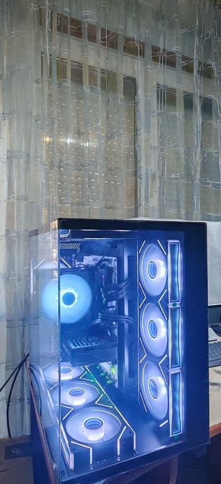 Мощно ТОП Геймърско PC Ryzen 7 9700X/Z870/32Gb 6400Mhz CL32/1.5TB SSD Samsung/RX 5060TI 16Gb/Гаранция