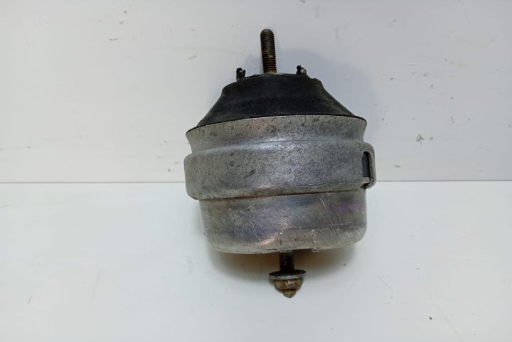 Tampon motor Volkswagen VW Passat B5.5 (facelift) seria