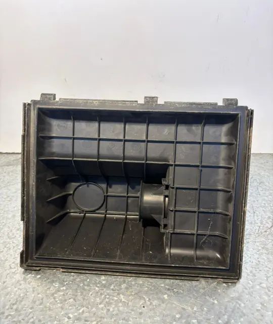 Capac carcasa filtru aer Volkswagen VW LT35 2003 2.5 TDi MT (109 hp)