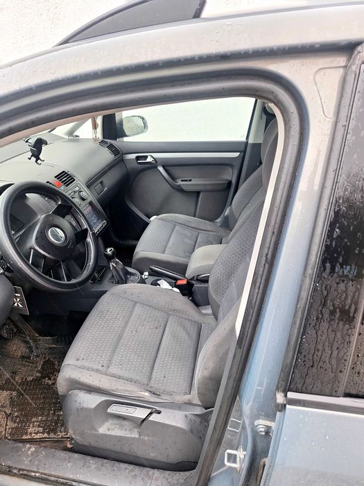 Продавам Volkswagen Tauran.