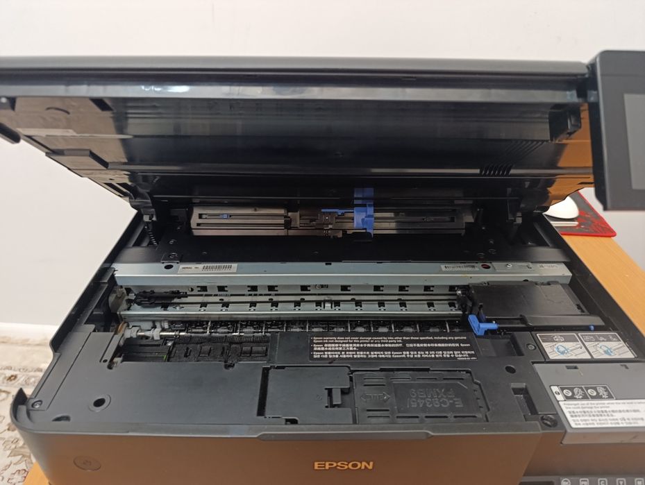Не рабочий принтер Epson l8180