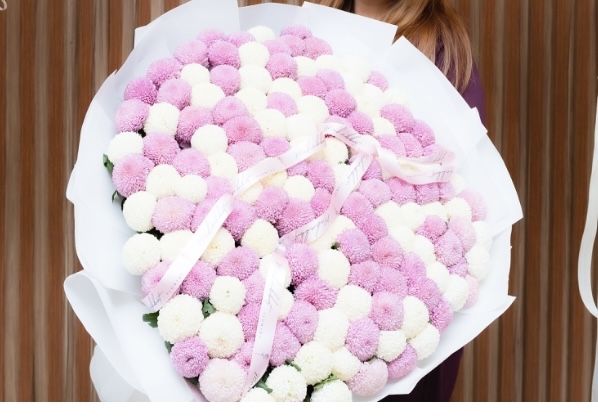 Очень пышный букет (момоко 151 шт)