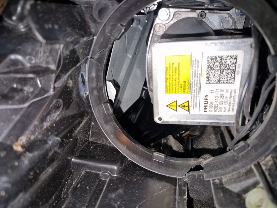 Far opel cora E cu xenon