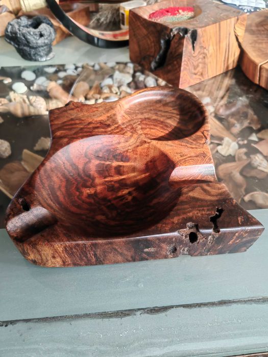 Пепелник за пури с място за чаша