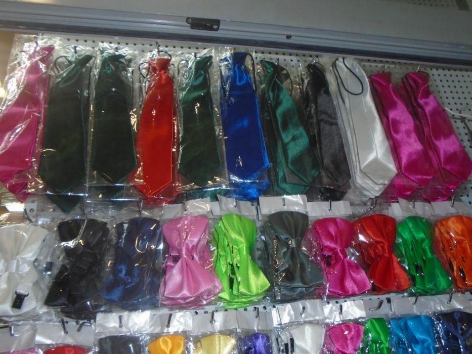 НОВО! ТИРАНТИ и луксозни сатенени ПАПИОНКИ ,за малки и големи.