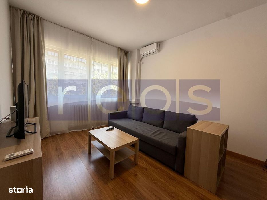 De inchiriat apartament 2 camere vedere Bd Magheru recent renovat