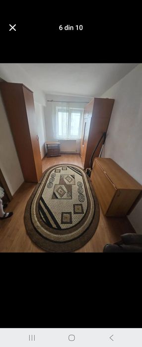 Vând apartament roman